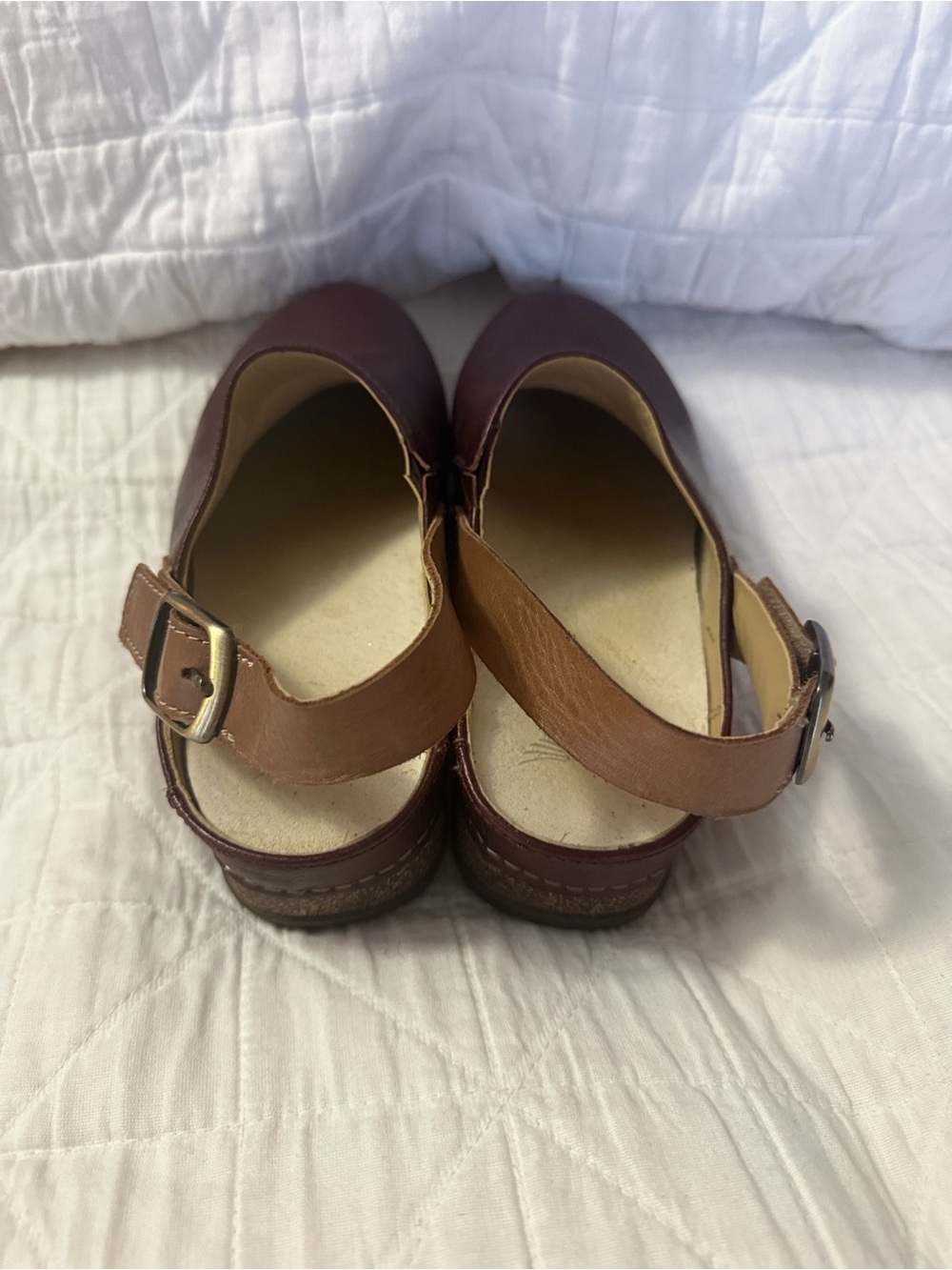 Dansko Merrin Burgundy Leather Slingback Clogs with Tan Strap -Size 37 (7) - Picture 4 of 9